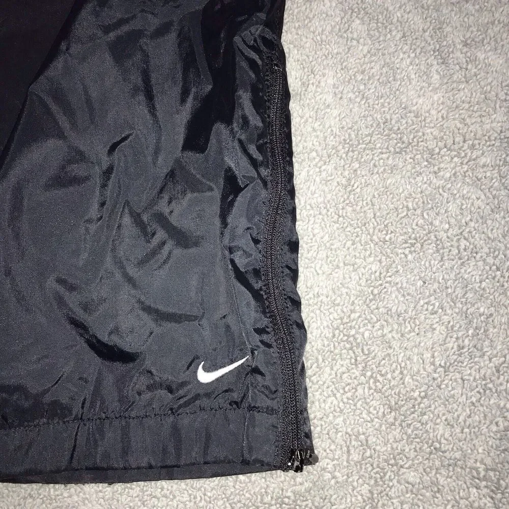 Vintage Nike Women's Black Ankle Zip Nylon 90's Track Pants Lined‎ Medium 8-10